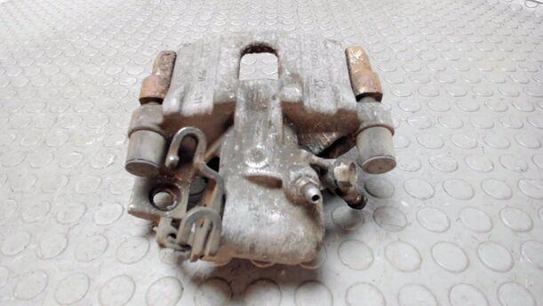 Foto: BREMSSATTEL HINTEN LINKS eines Toyota Yaris 1.4 D-4D GL