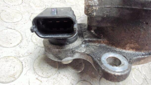 Foto: VAKUUMPUMPE / UNTERDRUCKPUMPE eines Toyota Yaris 1.4 D-4D GL