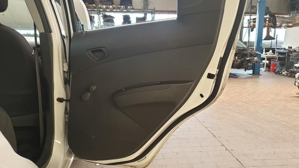 Foto: TÜR HINTEN RECHTS eines Chevrolet Spark 1.0 GL