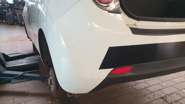 Foto: STOSSFÄNGER / STOßSTANGE HINTEN eines Chevrolet Spark 1.0 GL