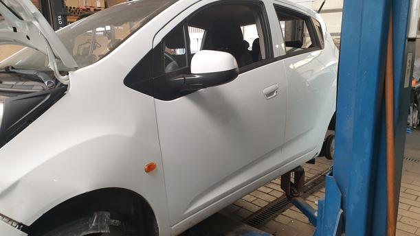 Foto: TÜR VORNE LINKS eines Chevrolet Spark 1.0 GL