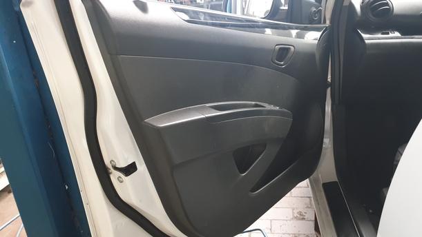 Foto: TÜR VORNE LINKS eines Chevrolet Spark 1.0 GL