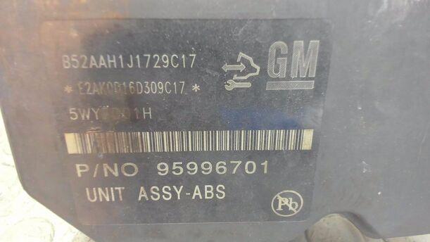 Foto: HAUPTBREMSAGGREGAT ABS eines Chevrolet Spark 1.0 GT (Hotline)