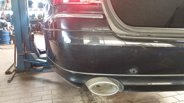 Foto: STOSSFÄNGER / STOßSTANGE HINTEN ( VOR MOPF ) eines Mercedes-Benz E 320 T CDI GL