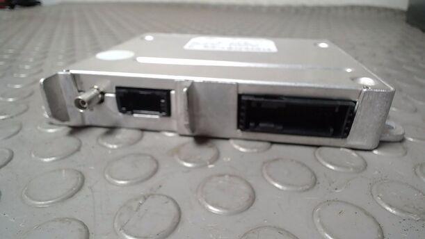 Foto: STEUERGERÄT TELEFON/ BLUETOOTH eines Mercedes-Benz E 320 T CDI GL