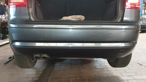 Foto: STOSSFÄNGER / STOßSTANGE HINTEN eines Audi A3 2.0 TDI DSG GL