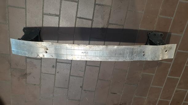 Foto: VERSTÄRKUNG VORNE eines Audi A3 2.0 TDI DSG GL