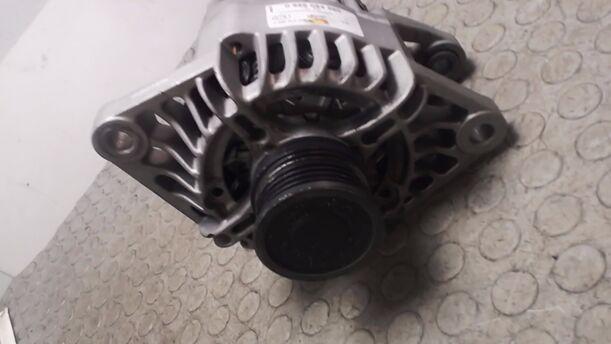 Foto: LICHTMASCHINE eines Fiat Bravo 1.9 Multijet 8V DPF GL