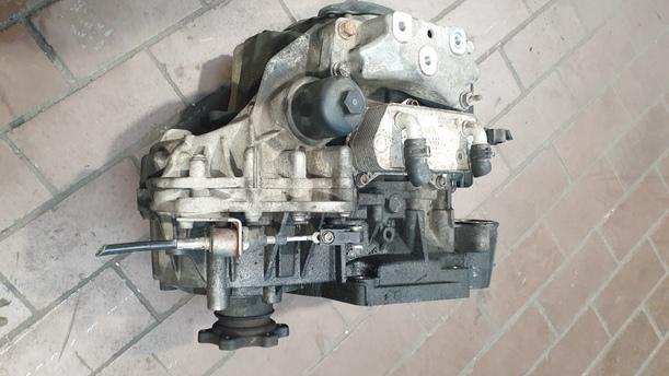 Foto: AUTOMATIKGETRIEBE 6 GANG ( DSG / KMX ) eines Audi A3 2.0 TDI DSG GL