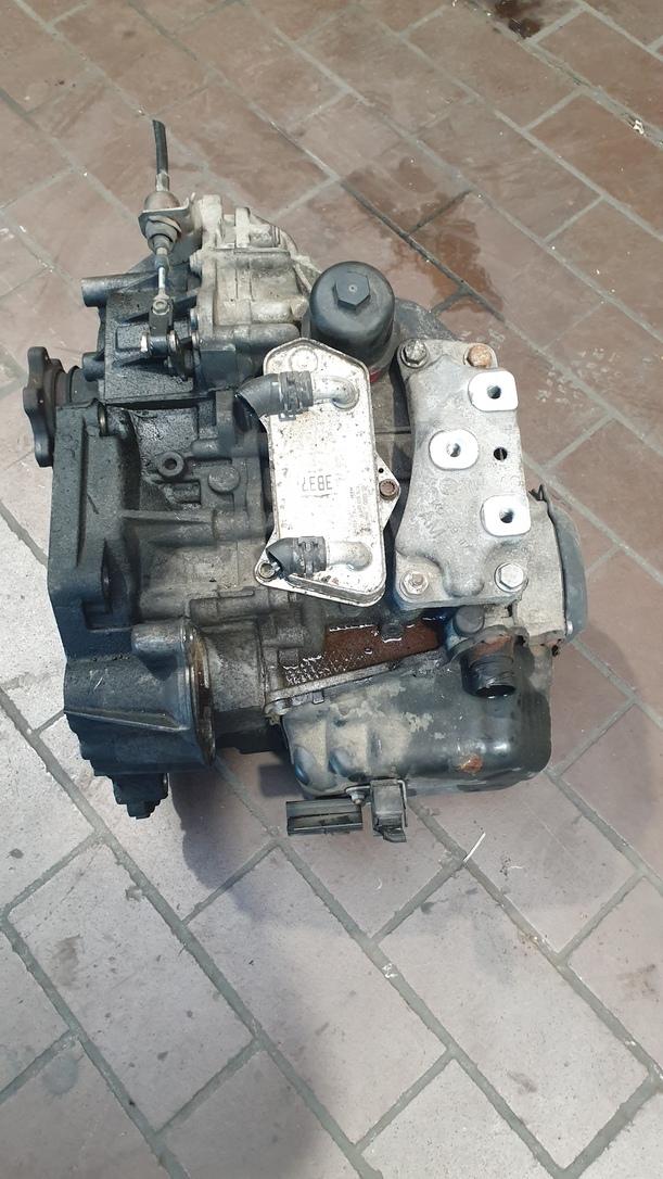 Foto: AUTOMATIKGETRIEBE 6 GANG ( DSG / KMX ) eines Audi A3 2.0 TDI DSG GL