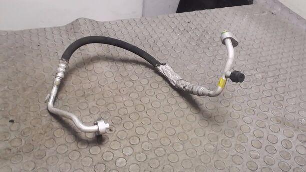 Foto: SCHLAUCH / KOMPRESSOR / VERDAMPFER eines Fiat Bravo 1.9 Multijet 8V DPF GL