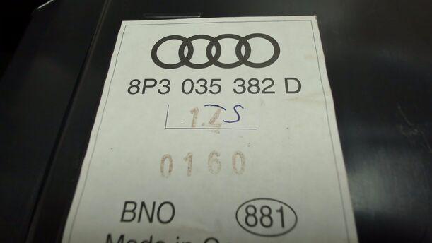 Foto: SUBWOOFER / BASS eines Audi A3 2.0 TDI DSG GL