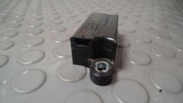 Foto: CRASHSENSOR/ AUFPRALLSENSOR eines Mercedes-Benz E 320 T CDI GL