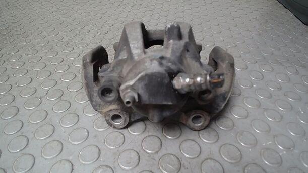 Foto: BREMSSATTEL HINTEN LINKS eines Mercedes-Benz E 320 T CDI GL