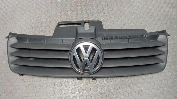 Foto: KÜHLERGRILL eines VW Polo 1.4 GL