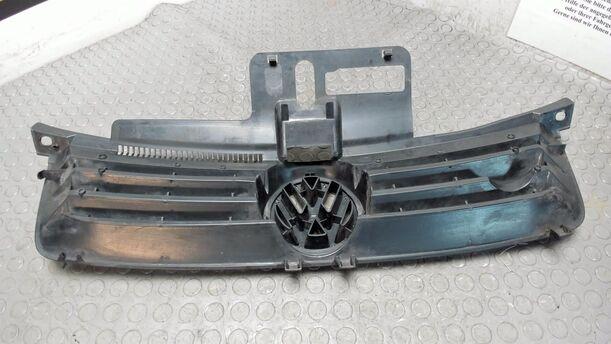 Foto: KÜHLERGRILL eines VW Polo 1.4 GL