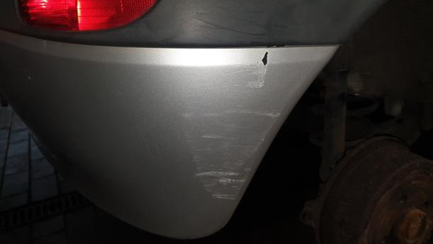Foto: STOSSFÄNGER / STOßSTANGE HINTEN eines Opel Corsa 1.2 16V GL
