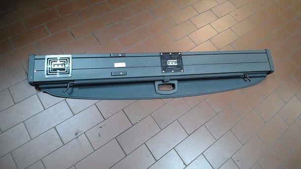 Foto: LADERAUMABDECKUNG eines Mercedes-Benz E 320 T CDI GL