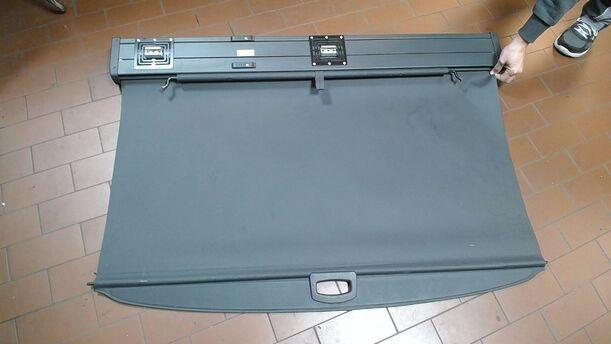 Foto: LADERAUMABDECKUNG eines Mercedes-Benz E 320 T CDI GL