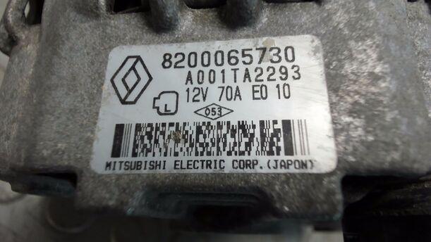 Foto: LICHTMASCHINE / GENERATOR eines Renault Twingo GL