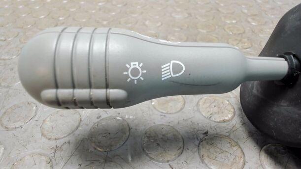 Foto: BLINKERSCHALTER / KOMBISCHALTER eines Renault Twingo GL