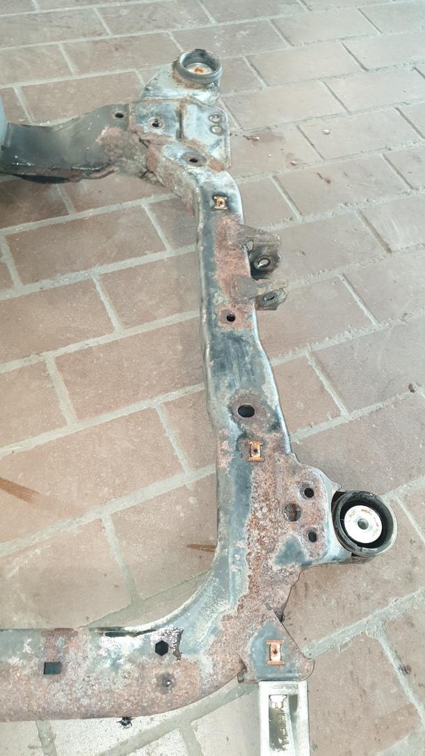 Foto: VORDERACHSTRÄGER eines Opel Vectra 1.8 GL