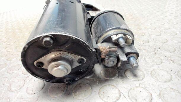 Foto: ANLASSER / STARTER eines Opel Vectra 1.8 GL