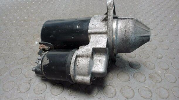 Foto: ANLASSER / STARTER eines Opel Vectra 1.8 GL