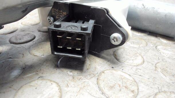 Foto: FENSTERHEBER HINTEN LINKS eines Opel Vectra 1.8 GL