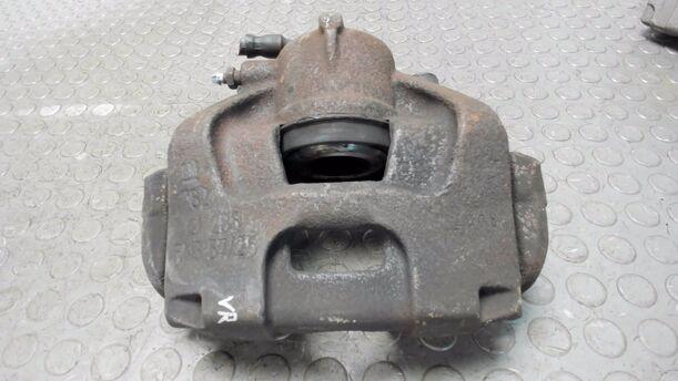 Foto: BREMSSATTEL VORNE RECHTS eines Opel Vectra 1.8 GL