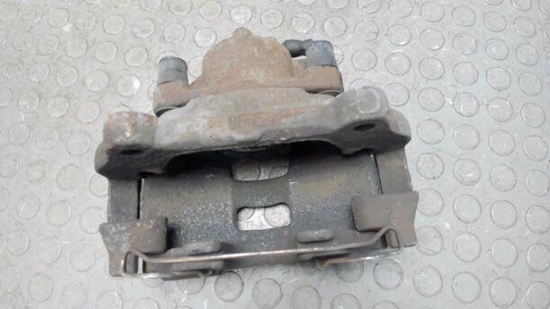 Foto: BREMSSATTEL VORNE RECHTS eines Opel Vectra 1.8 GL