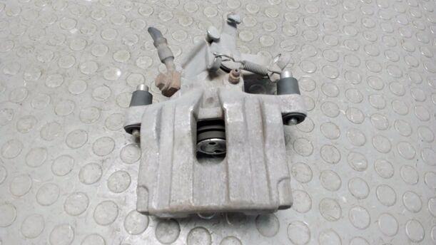 Foto: BREMSSATTEL HINTEN RECHTS eines Opel Vectra 1.8 GL
