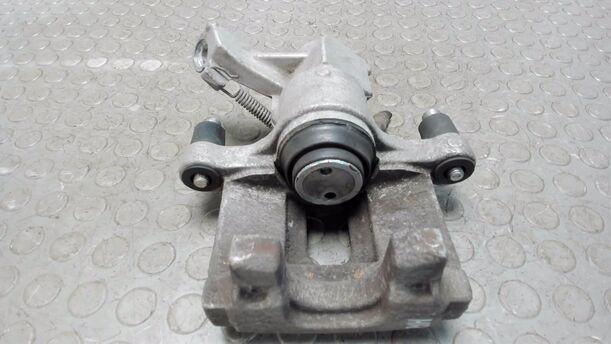 Foto: BREMSSATTEL HINTEN RECHTS eines Opel Vectra 1.8 GL