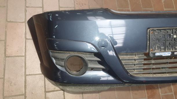 Foto: STOSSFÄNGER / STOßSTANGEN VORNE eines Opel Meriva 1.3 CDTI DPF GL