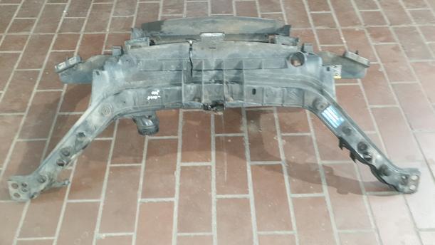 Foto: FRONTBLECH/ SCHLOSSTRÄGER eines Ford Fiesta 1.4 TDCI GL
