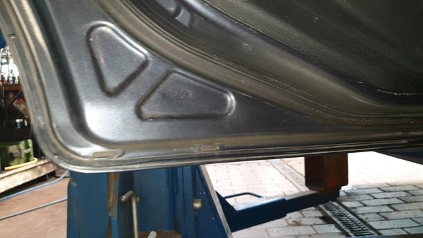 Foto: TÜR HINTEN LINKS eines Ford Fiesta 1.4 TDCI GL