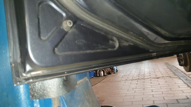 Foto: TÜR VORN LINKS ( 4/5 TÜRER ) eines Ford Fiesta 1.4 TDCI GL