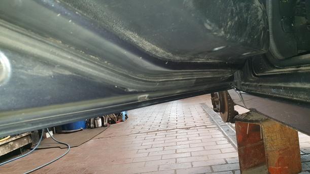 Foto: TÜR VORN LINKS ( 4/5 TÜRER ) eines Ford Fiesta 1.4 TDCI GL