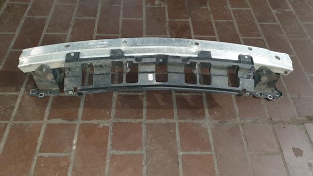 Foto: VERSTÄRKUNG VORN eines Opel Meriva 1.3 CDTI DPF GL