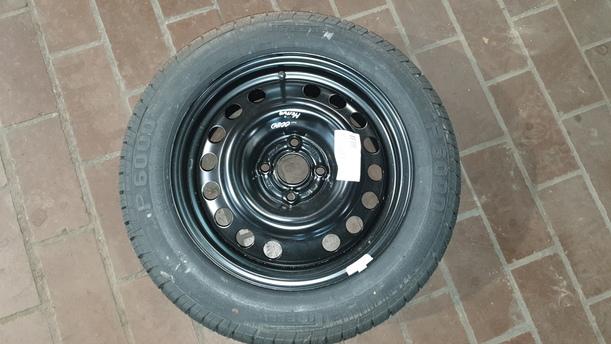 Foto: NOTRAD / ERSATZRAD 15 ZOLL eines Opel Meriva 1.3 CDTI DPF GL