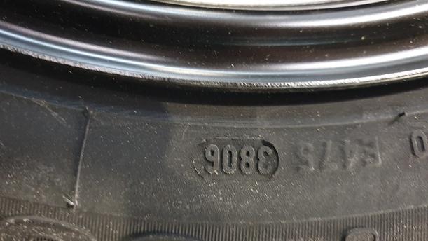 Foto: NOTRAD / ERSATZRAD 15 ZOLL eines Opel Meriva 1.3 CDTI DPF GL