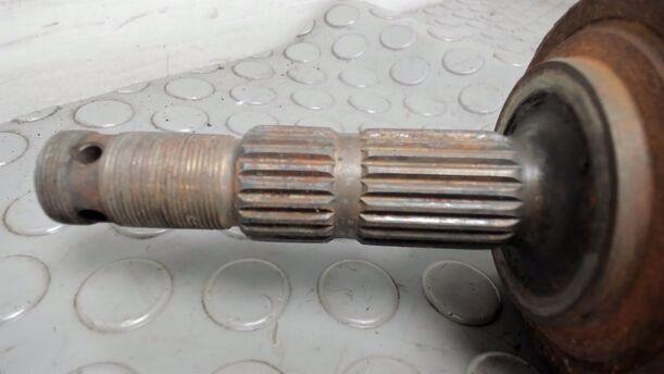 Foto: ANTRIEBSWELLE VORNE RECHTS eines Opel Meriva 1.3 CDTI DPF GL