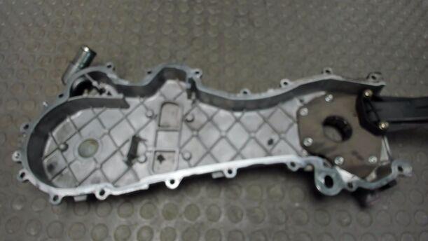 Foto: STEUERGEHÄUSEDECKEL eines Opel Meriva 1.3 CDTI DPF GL