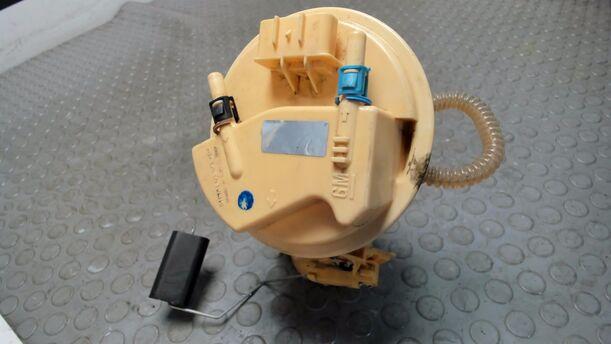 Foto: KRAFTSTOFFPUMPE eines Opel Meriva 1.3 CDTI DPF GL