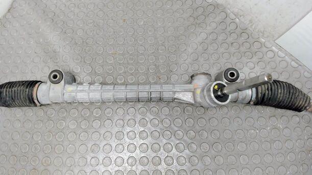 Foto: LENKGETRIEBE eines Opel Meriva 1.3 CDTI DPF GL