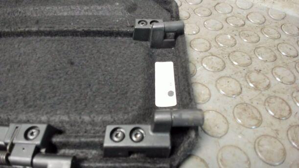 Foto: HUTABLAGE / LADERAUMABDECKUNG eines Opel Meriva 1.3 CDTI DPF GL