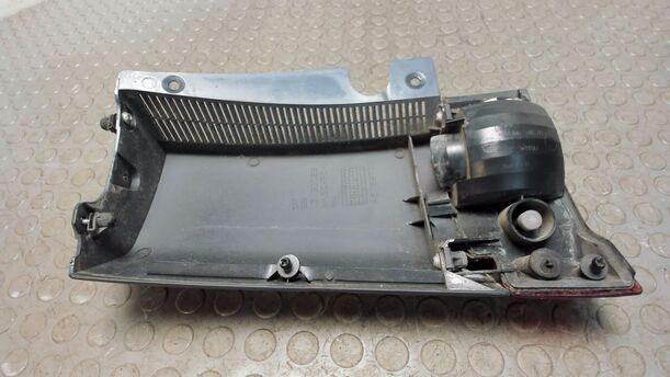 Foto: BLENDE NEBELSCHEINWERFER / ABDECKUNG RECHTS eines Opel Meriva 1.3 CDTI DPF GL