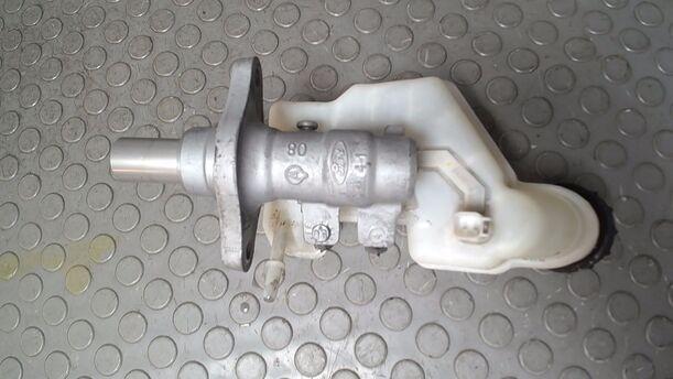 Foto: HAUPTBREMSZYLINDER eines Ford Fiesta 1.4 TDCI GL
