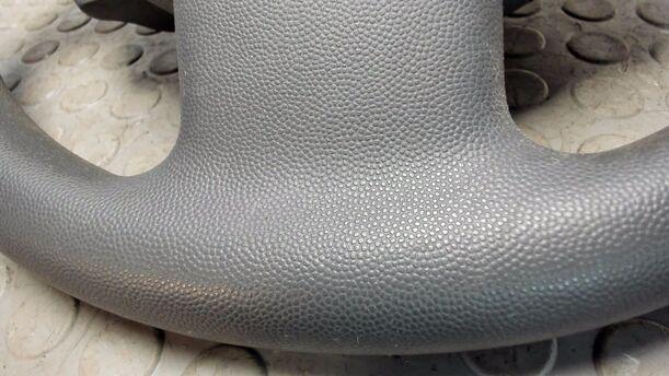 Foto: LENKRAD ( RADIOBEDIENUNG ) eines Opel Meriva 1.3 CDTI DPF GL