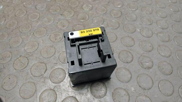Foto: WARNBLINKSCHALTER eines Opel Meriva 1.3 CDTI DPF